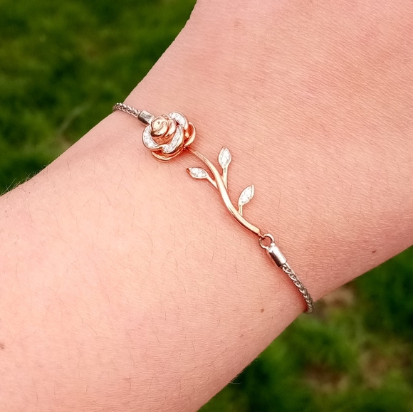 ✨ HP ✨ Worn Twice Max. ✨ Belle 🥀 Bracelet w/ Real Diamonds ✨ - Picture 3 of 4